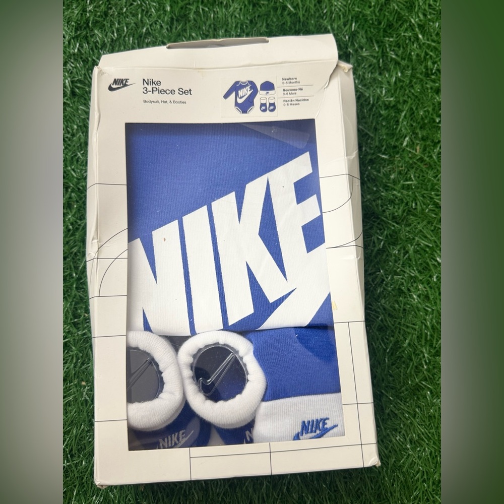 Nike‎ Blue and White 3-Piece Set